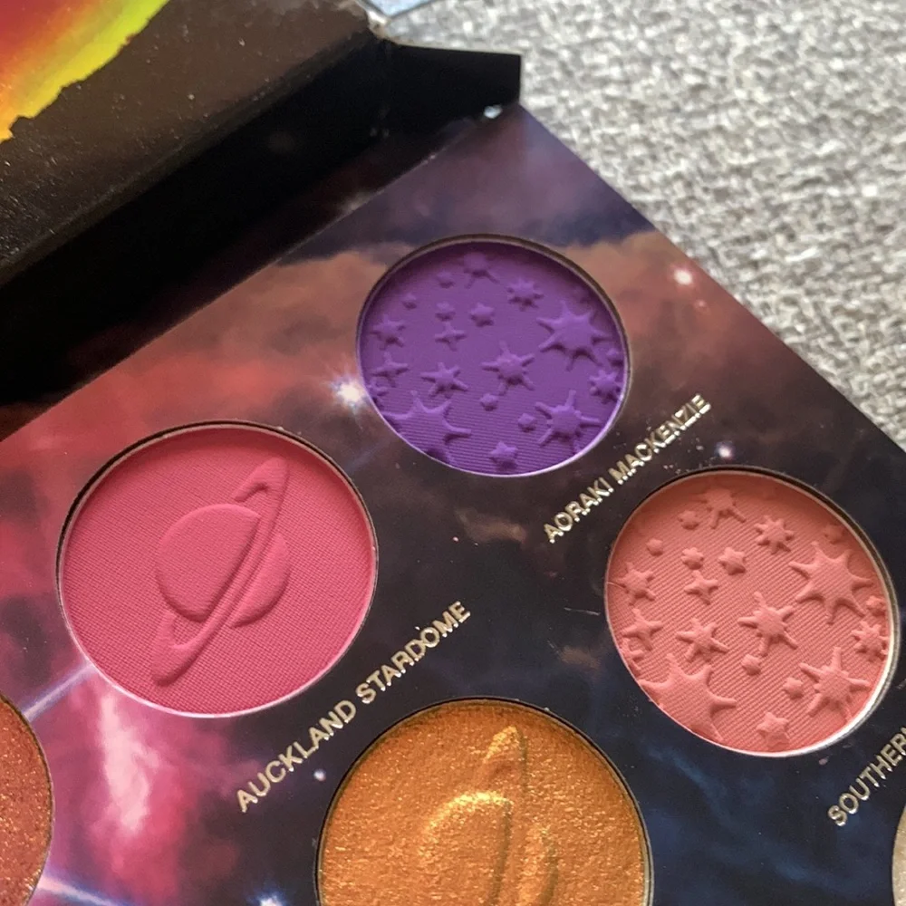 NIB Nomad New Zealand Stargazing Palette - Picture 7 of 10